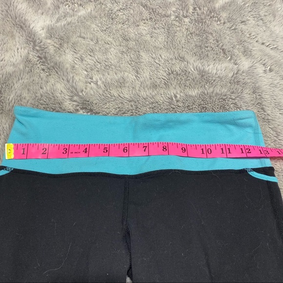 Lululemon Crop Leggings - Picture 6 of 7